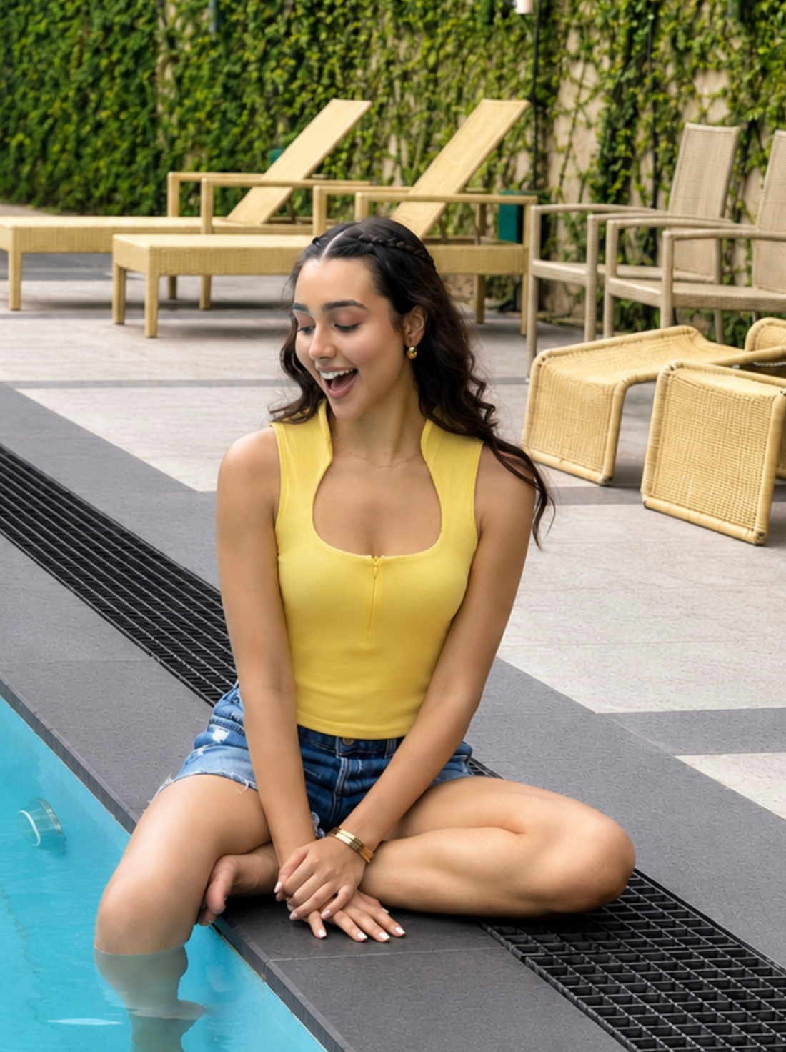 Collar Ribbed Zipper Top